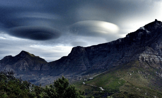 lenticular-clouds